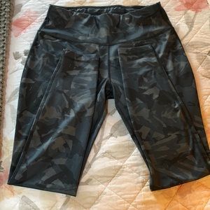 Women’s athletic leggings